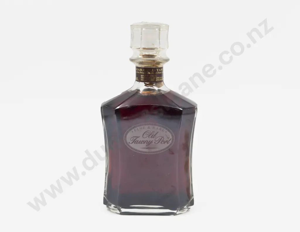 Fine & Rare Old Tawny Port 750ml Image 1++