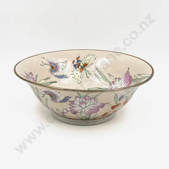 Chinese Floral Decorated Bowl
