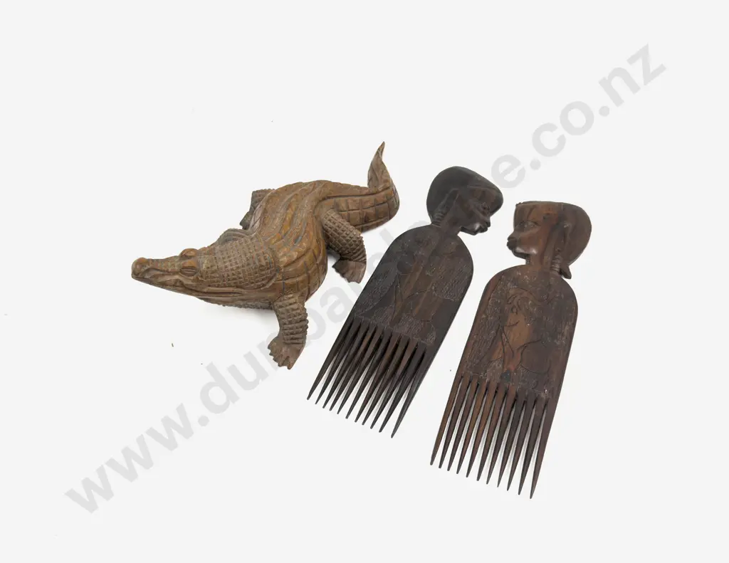 Pair of Figural Combs together with Carved Crock Image 1++