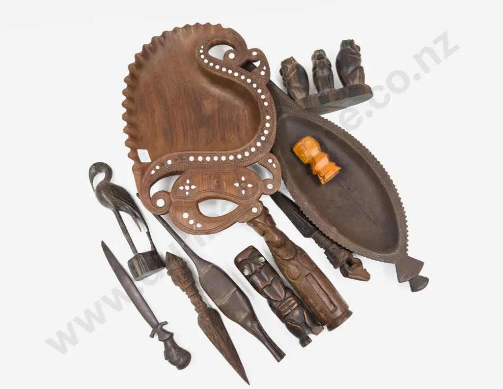 Qty of Assorted Carved Woodware etc Image 1++