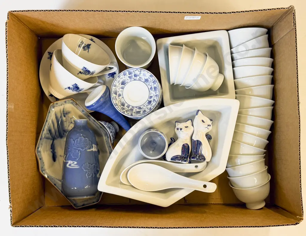 Box Qty of Assorted China Image 1++
