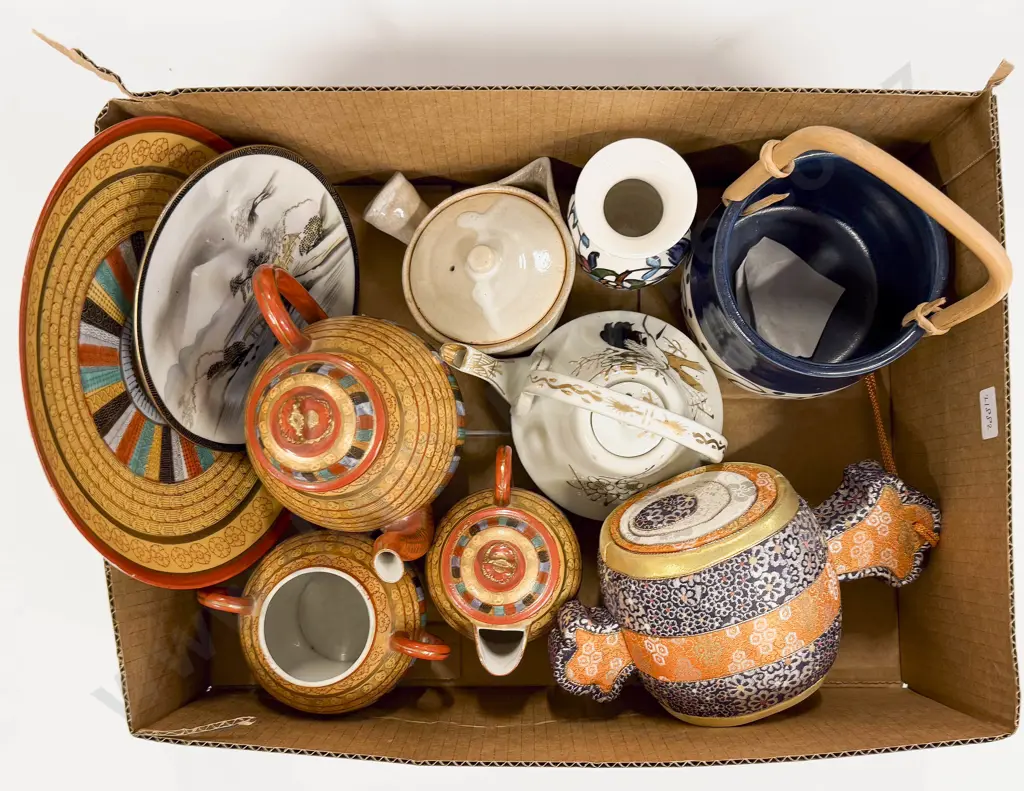 Box Qty of Assorted China Image 1++
