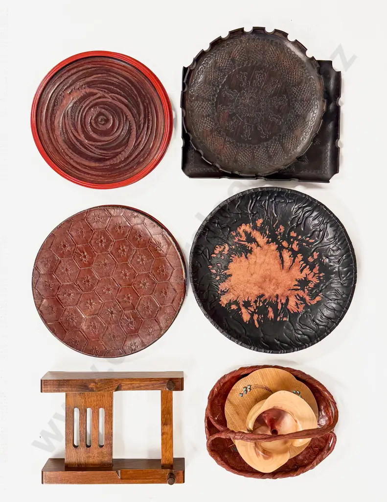 Box Qty of Assorted Lacquer & Decorative Trays etc Image 1++