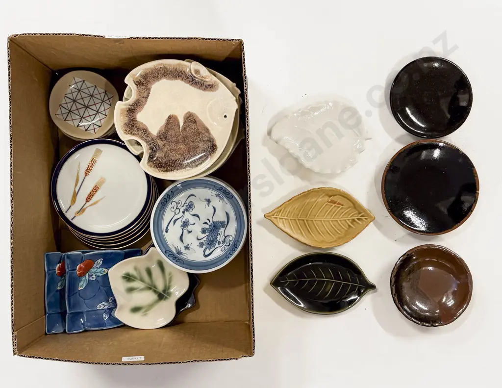 Box Qty of Assorted Pottery Dishes Image 1++