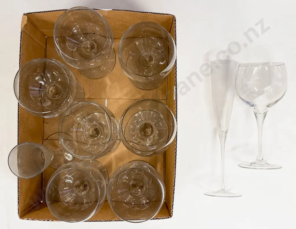 Box Qty of Assorted Glassware Image 1++