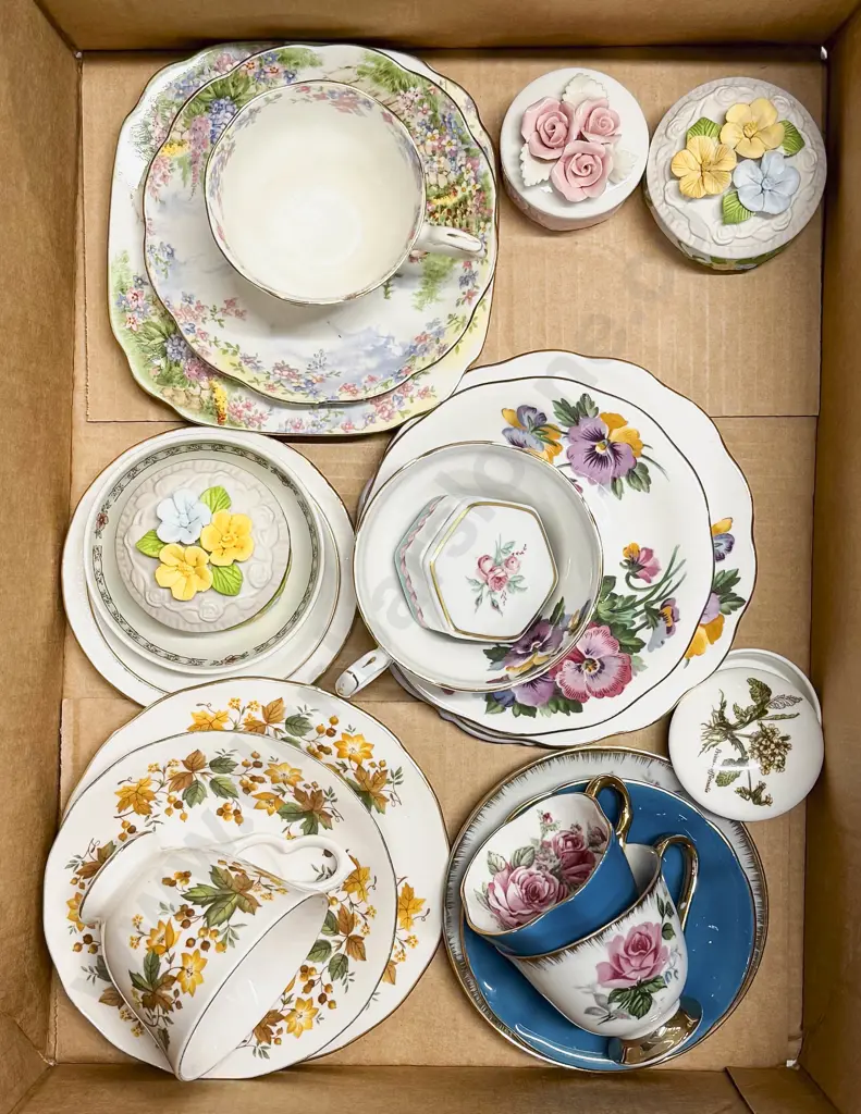 Box Qty of Assorted Fancy Tea China etc Image 1++