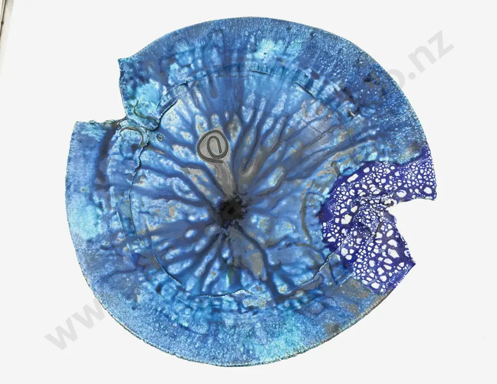 Large NZ Pottery Footed Table Bowl Image 1++