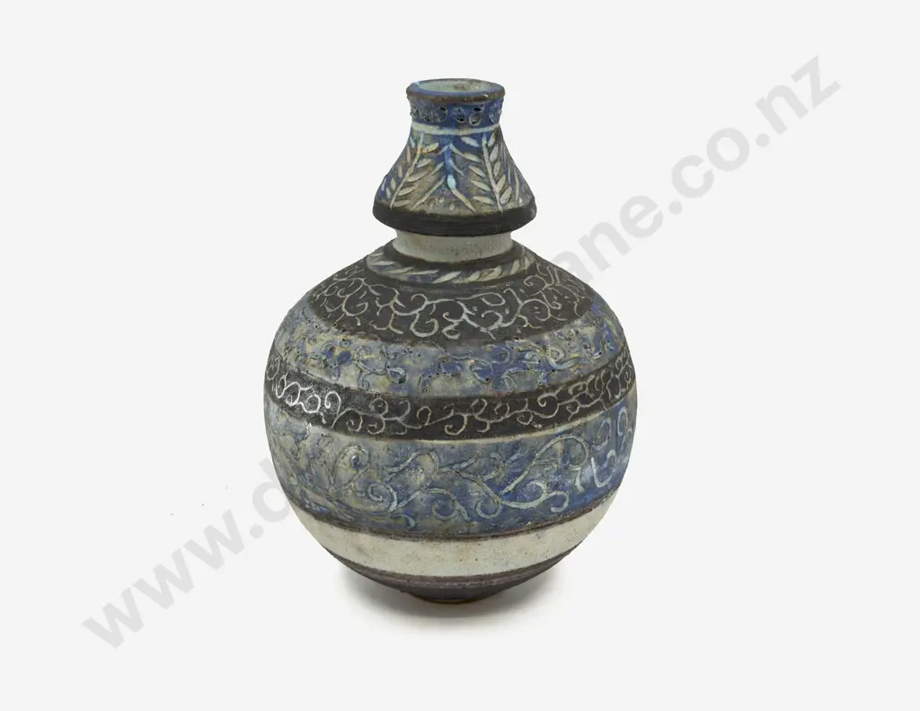 Decorative Pottery Vase Image 1++