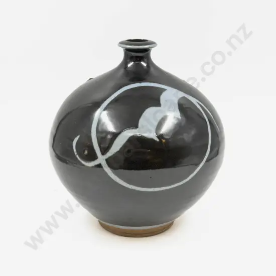 NZ Pottery Vase