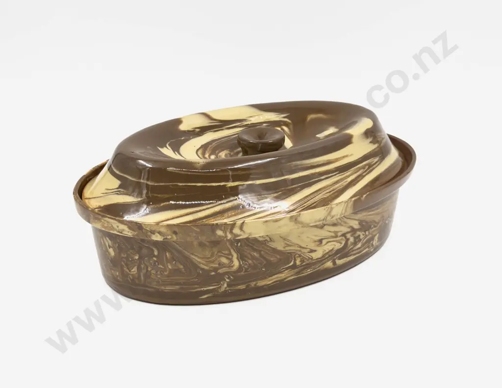 Temuka Lidded Tureen Image 1++