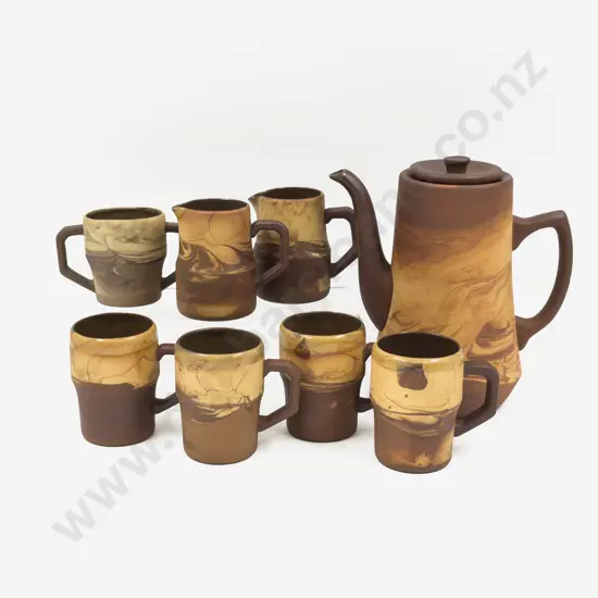 Qty of Assorted Te Rona Pottery