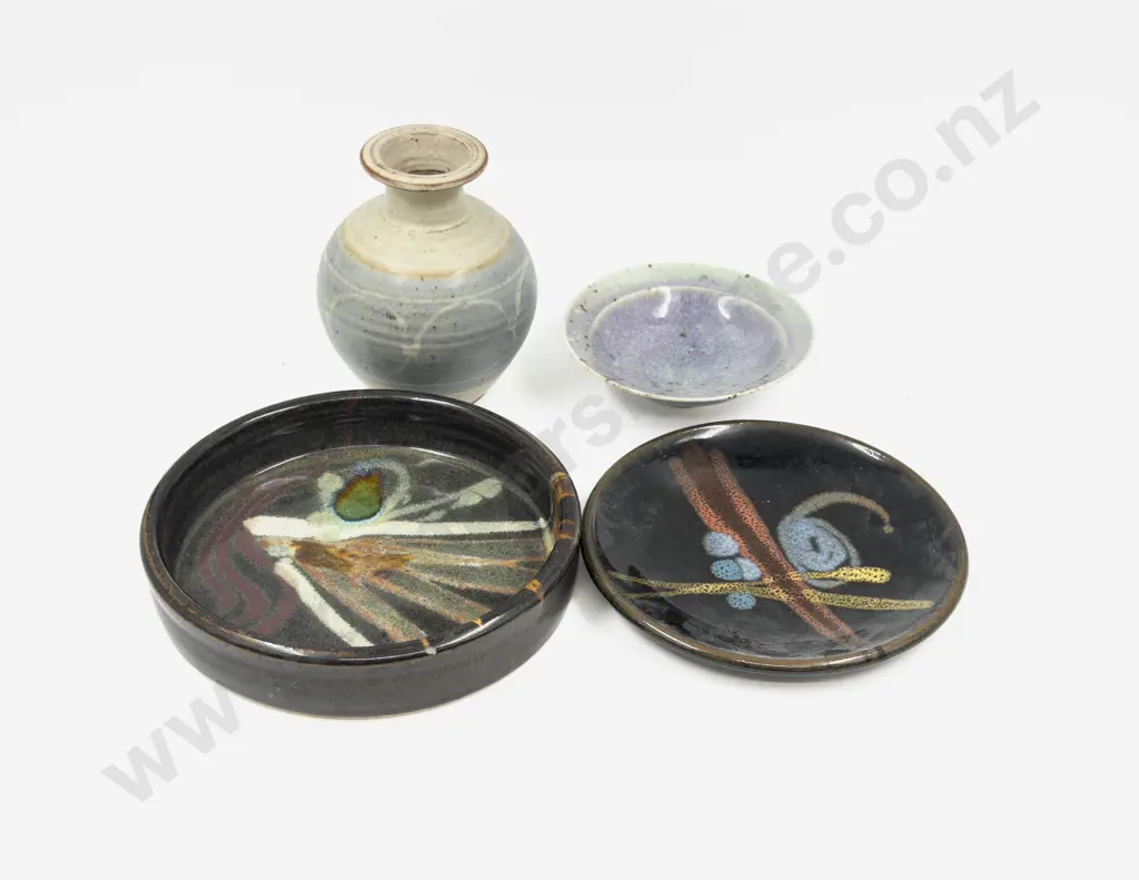 Four Pces of Assorted NZ Pottery Image 1++