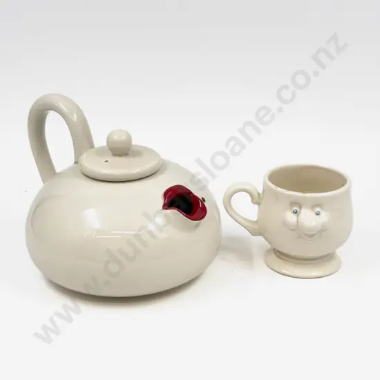 Fitz & Floyd "Lip Service" Teapot together with Carltonware Face Mug