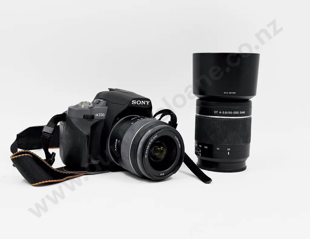 Sony A330 Digital Camera with Lens & Carry Bag Image 1++