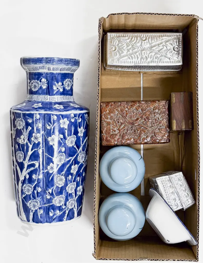 Box Qty of Assorted incl Blue & White Vase Pair of Ginger Jars etc Image 1++