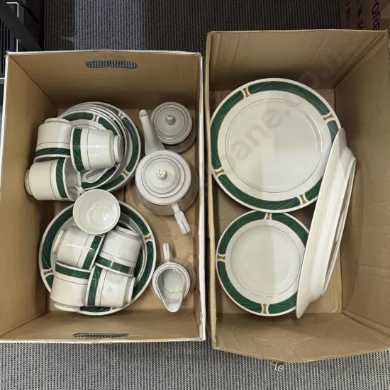 Royal China "Emerald Marble" Pattern Part Dinnerset