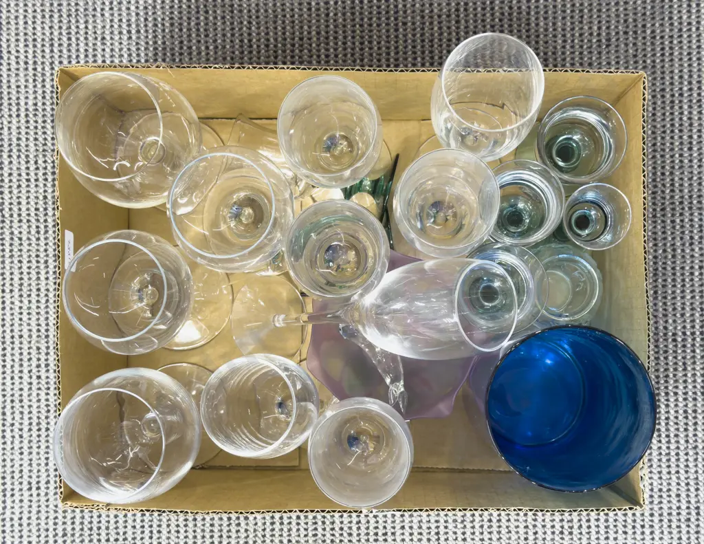 Box Qty of Assorted Glassware Image 1++