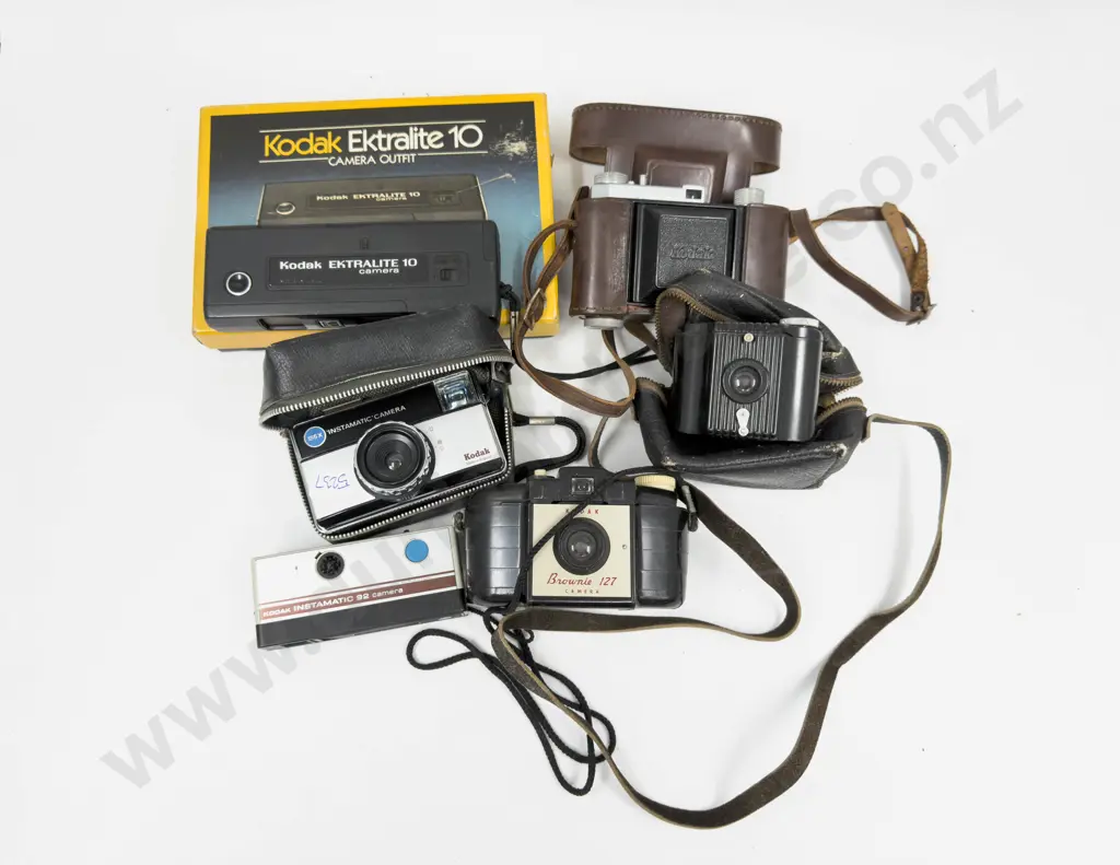 Qty of Assorted Vintage Cameras & Accessories Image 1++