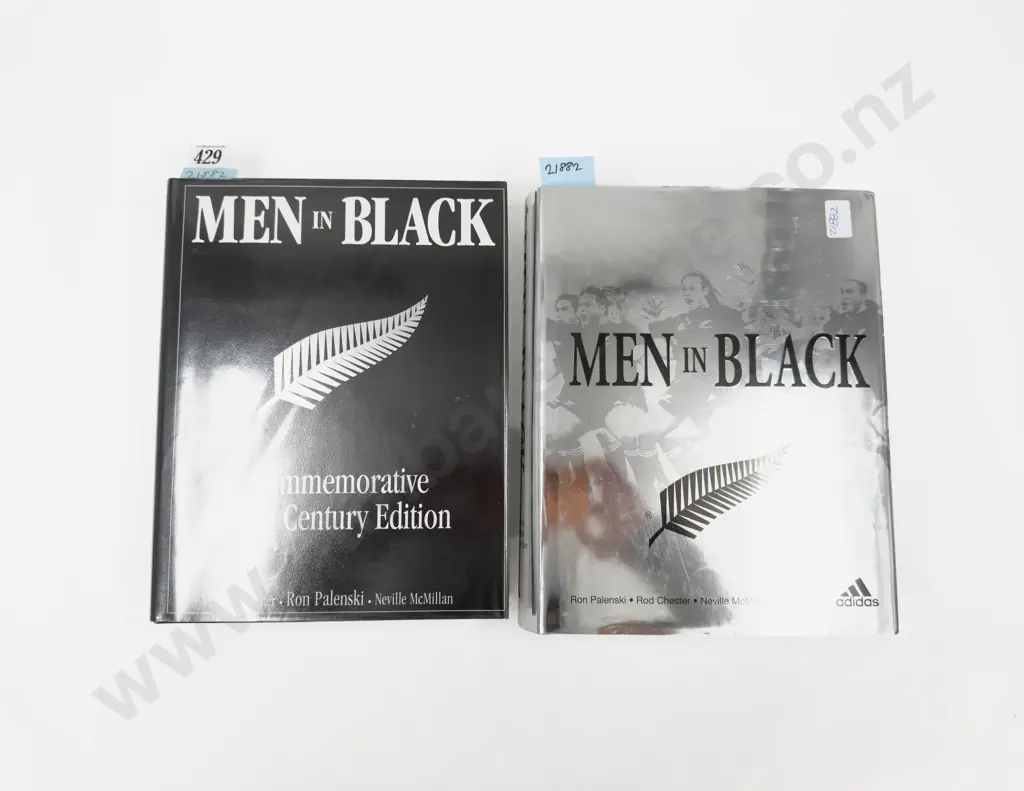 Men in Black Comm. C20th Edition together with Other Men in Black Edition Image 1++