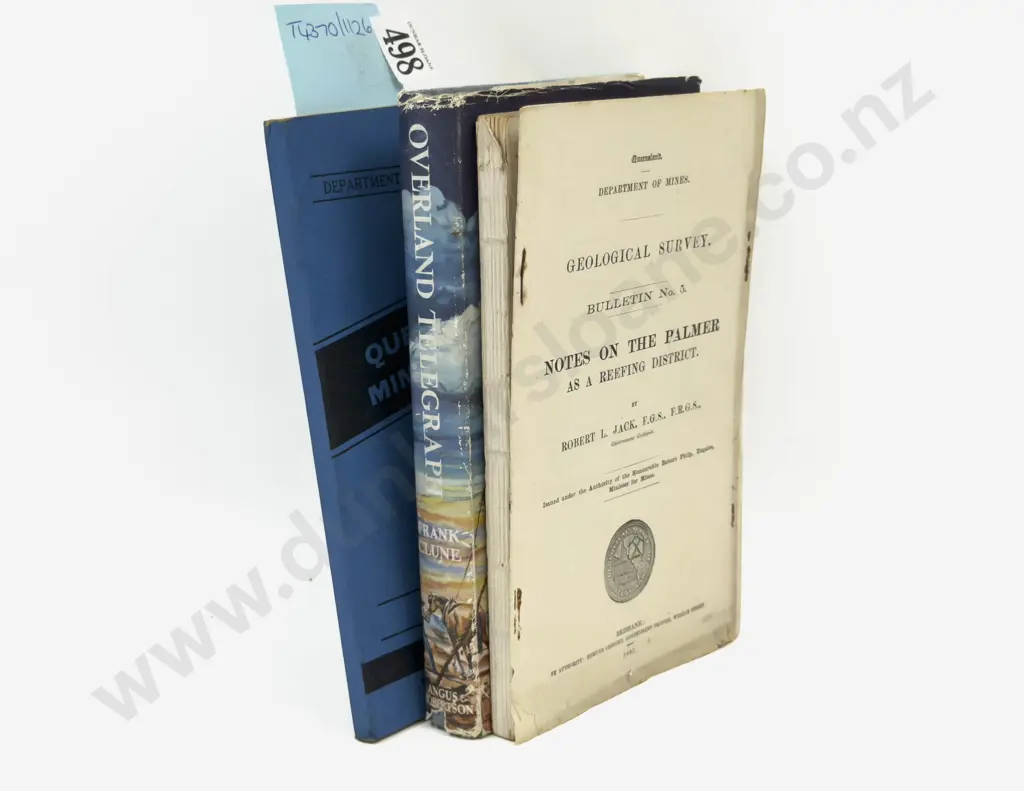 4 Vintage Australian Books Image 1++