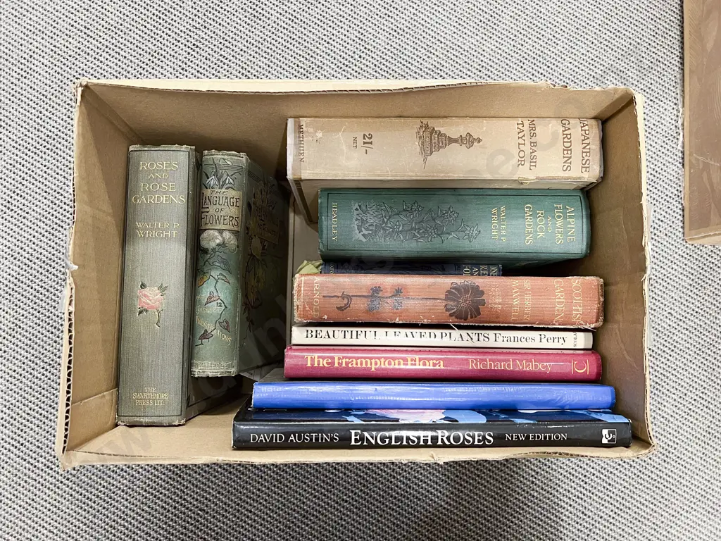 Box of Books incl Vintage & Modern Natural History Gardens & Flowers etc Image 1++