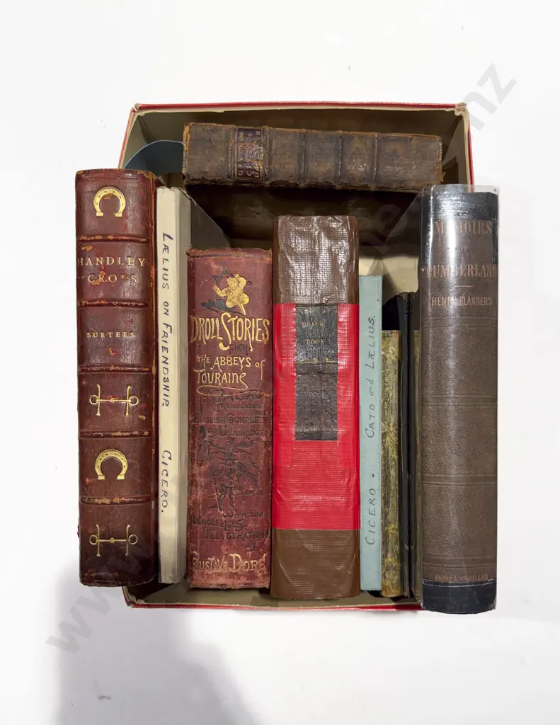 Small Carton Of Vintage Books Image 1++