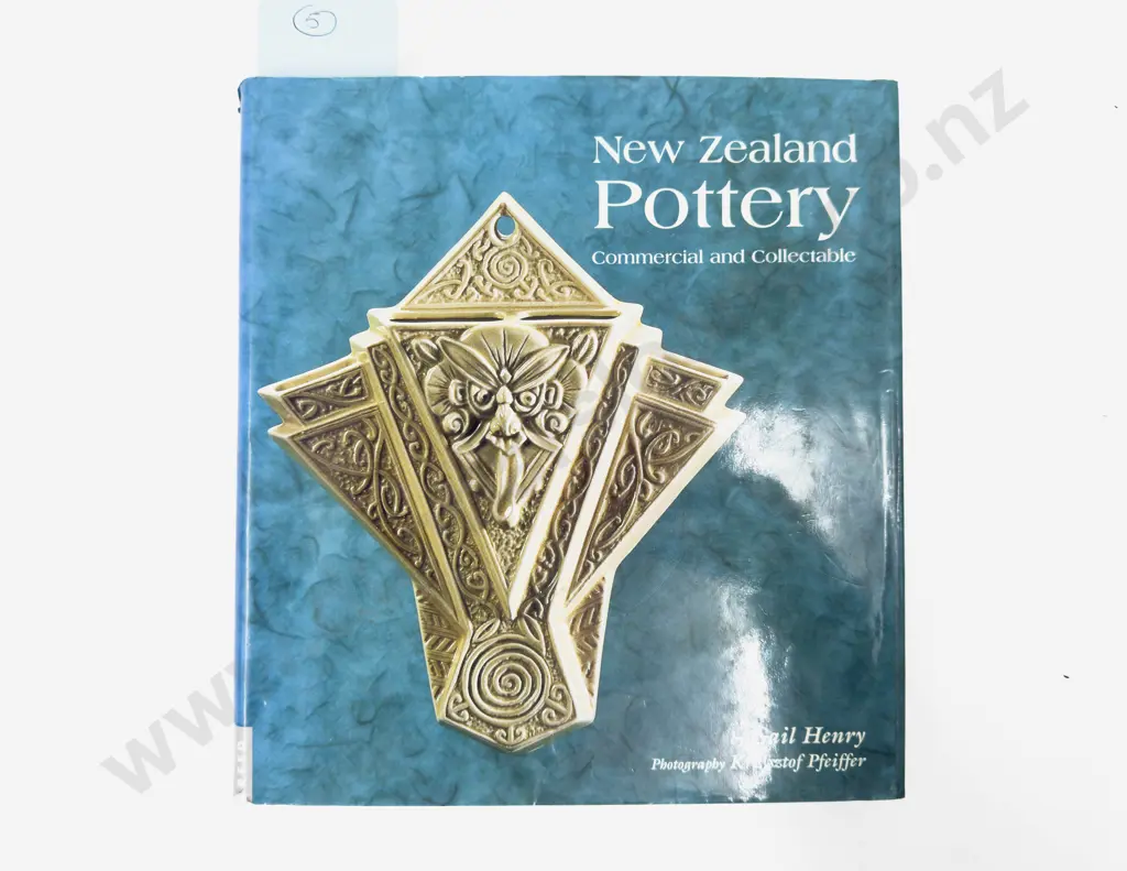 New Zealand Pottery Commercial & Collectable - Gail Henry Image 1++