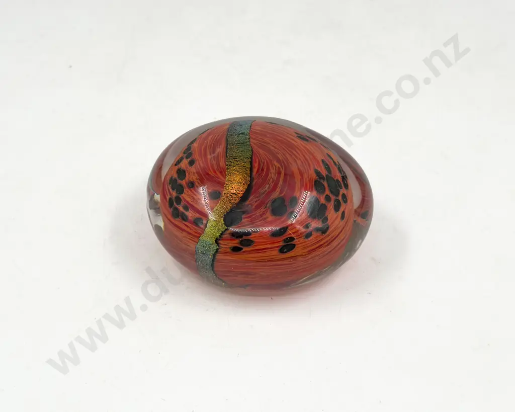 Lynden Over Art Glass Paperweight Image 1++