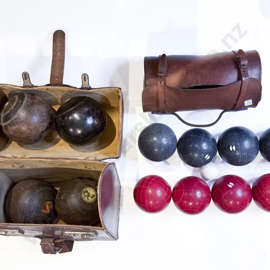 Qty of Assorted Lawn Bowls & Other