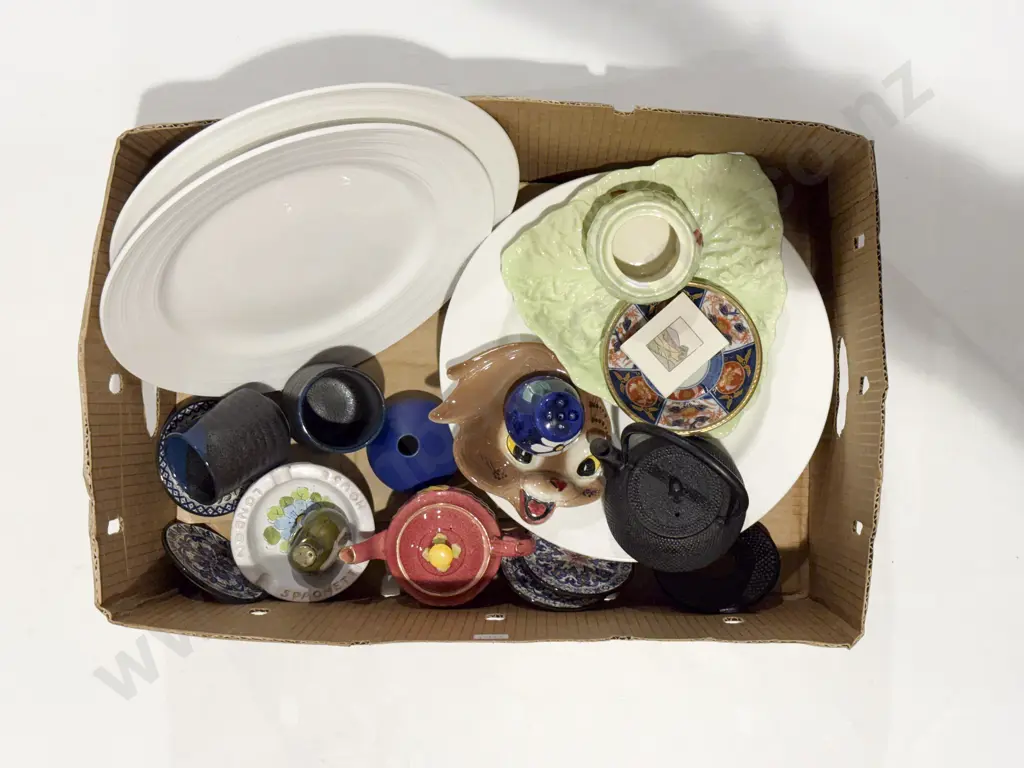Box Qty of Assorted China Image 1++