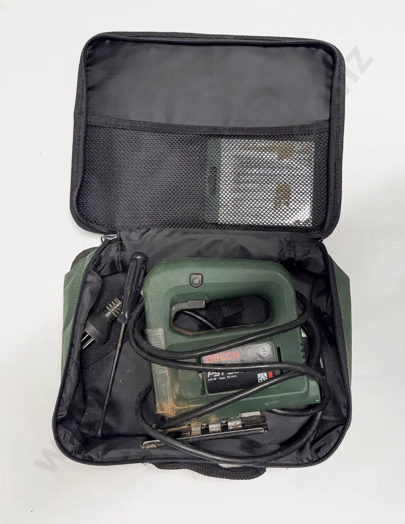 Bosch Jigsaw in Carry Case Image 1++