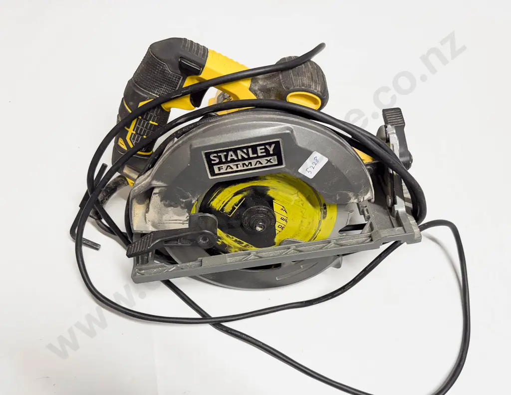 Stanley Fat Max Angle Grinder Image 1++