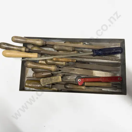 Qty of Assorted Vintage Woodworking Tools Chisels etc