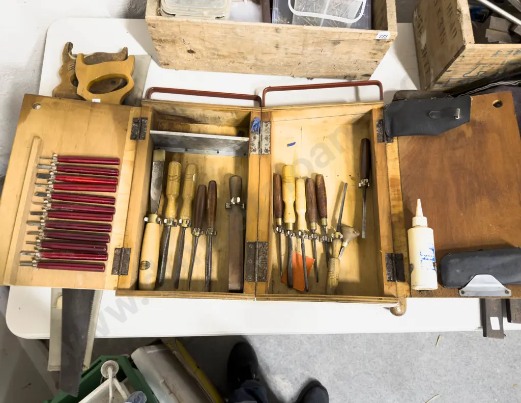 Vintage Chisel Set in Home Made Wooden Case/Box Image 1++