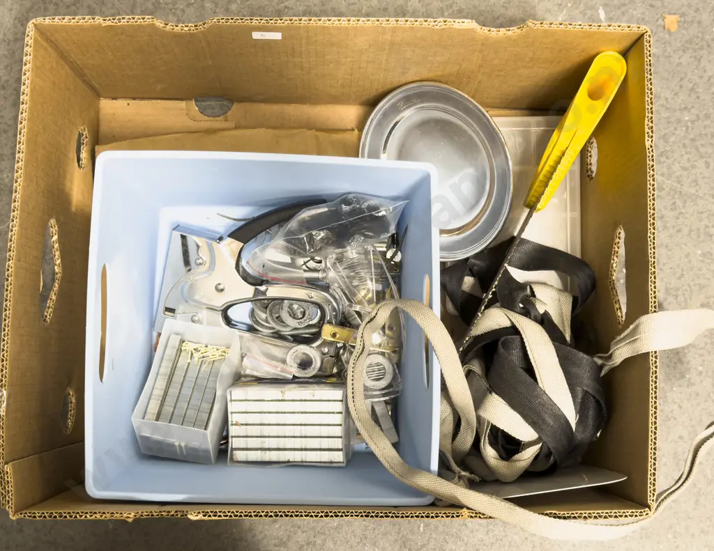 Qty of Assorted Tools & Accessories Image 1++