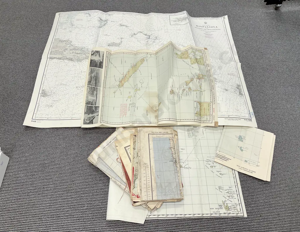 Box Qty of Assorted Loose Maps Image 1++