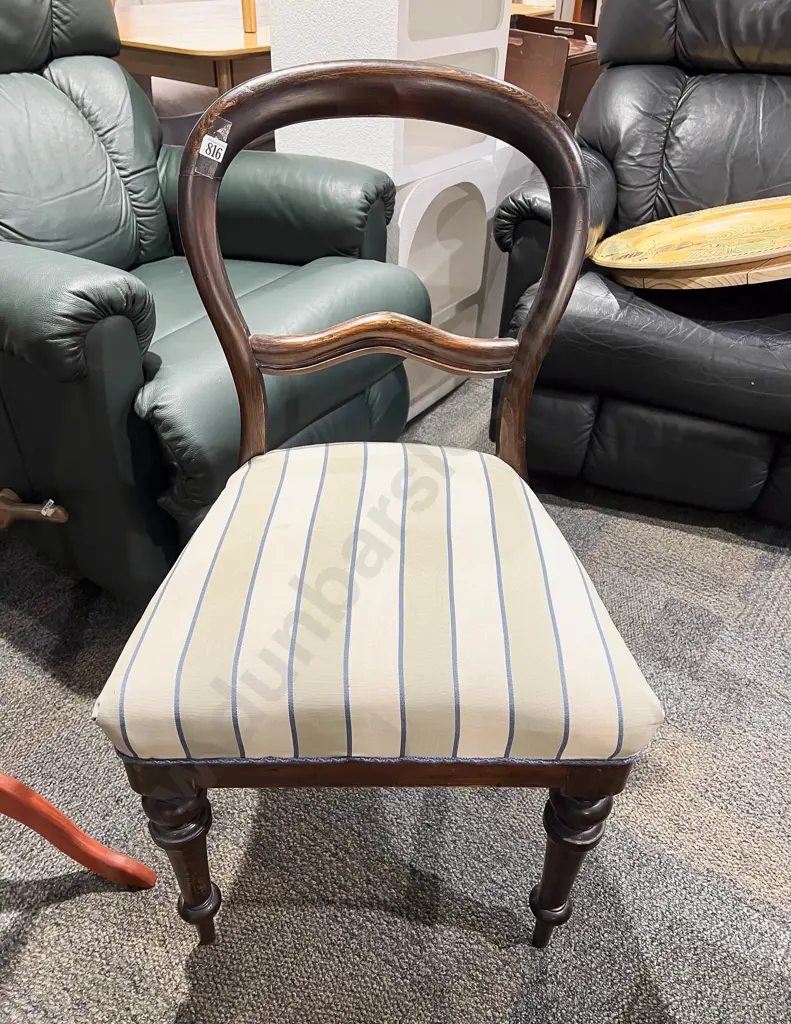 A Balloon Back Single Dining Chair Image 1++
