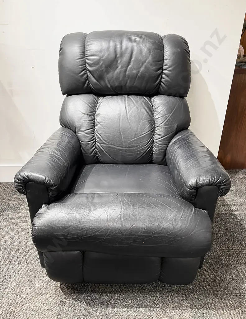 La-z-boy Leather Recliner Armchair Image 1++