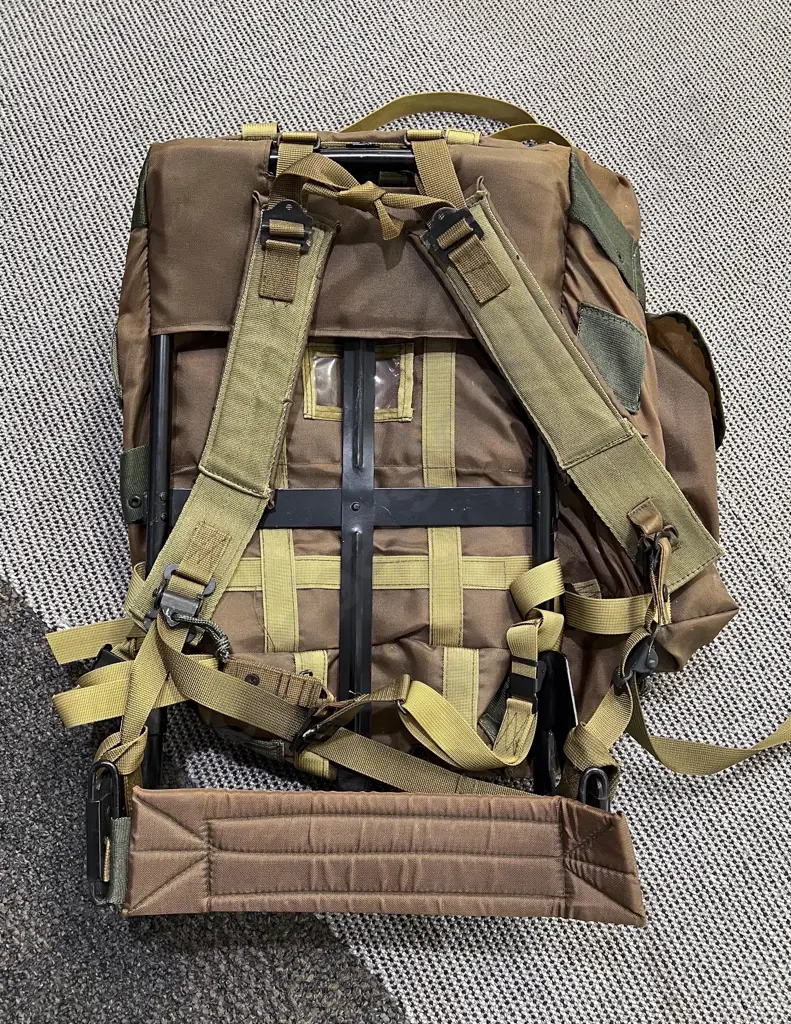 As New Tramping Backpack with Metal Frame Image 1++