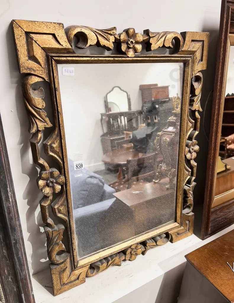 Gilt Framed Wall Mirror Image 1++