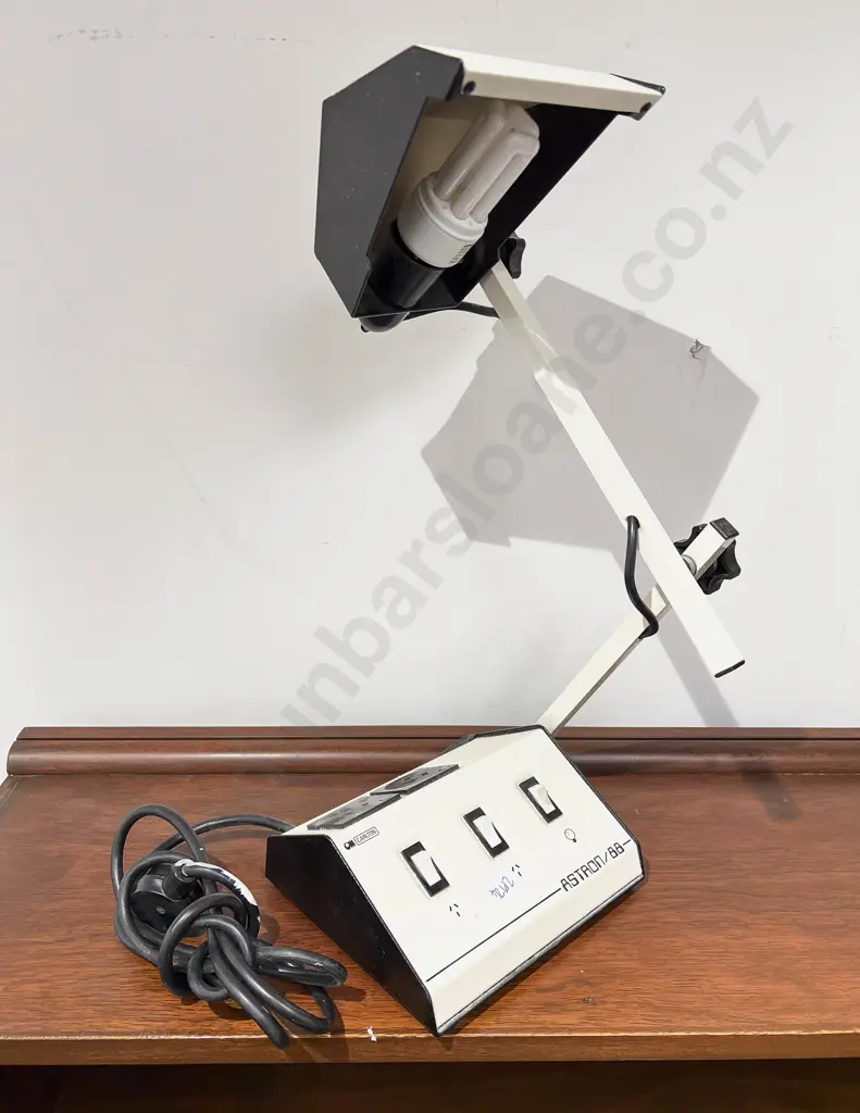 Astron/88 Power Outlet Desk Lamp Image 1++