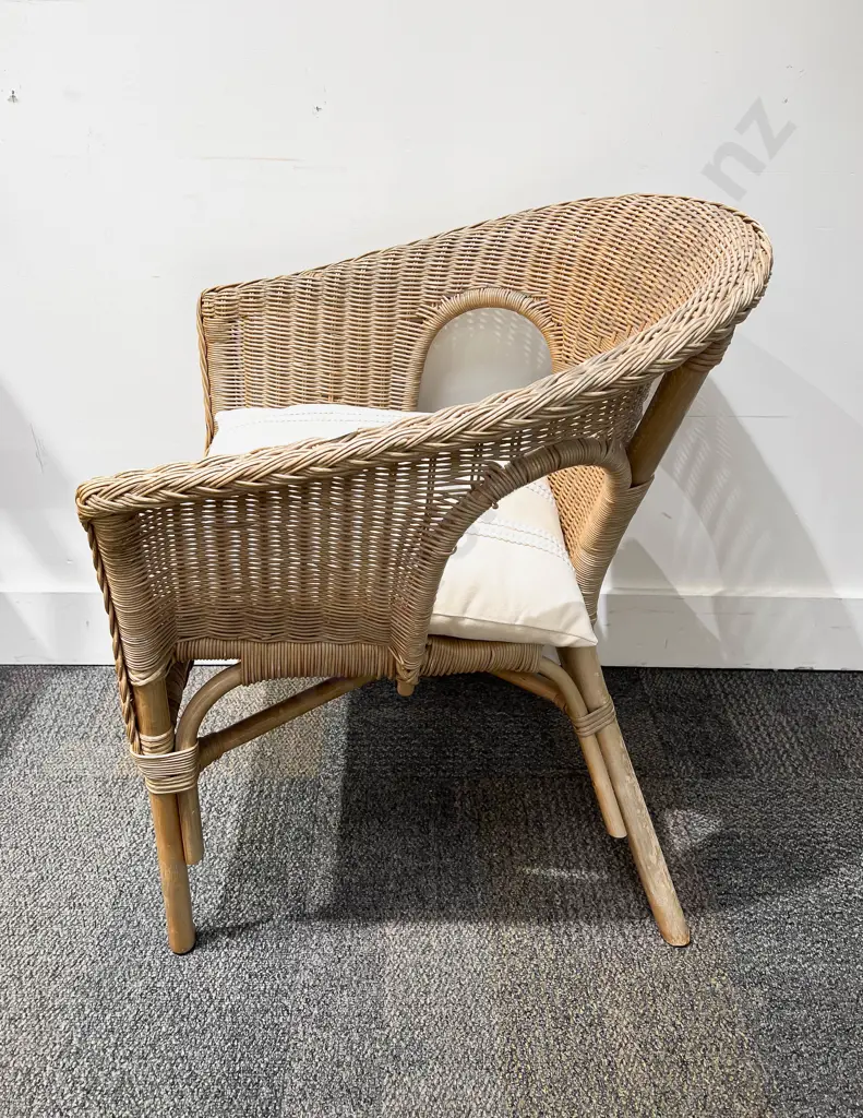 Wicker Conservatory Chair & Small Wicker Laundry Basket Image 1++