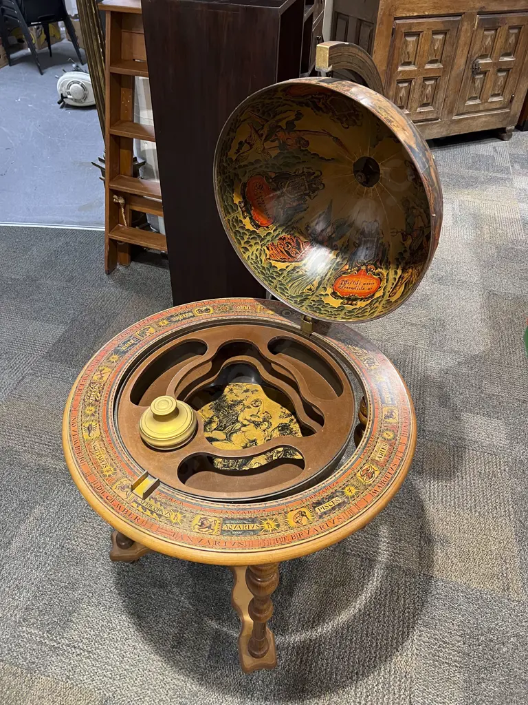 Mid Century Globe Bar Cabinet Image 1++