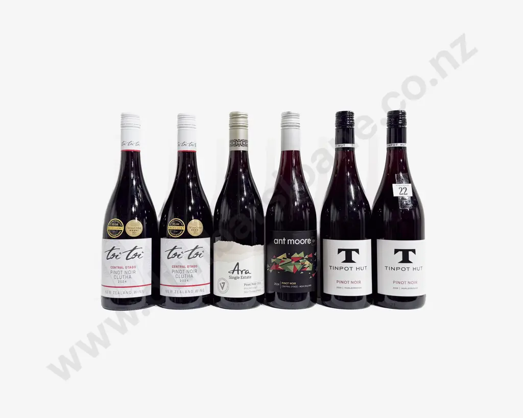 Six NZ Assorted Pinot Noir Image 1++