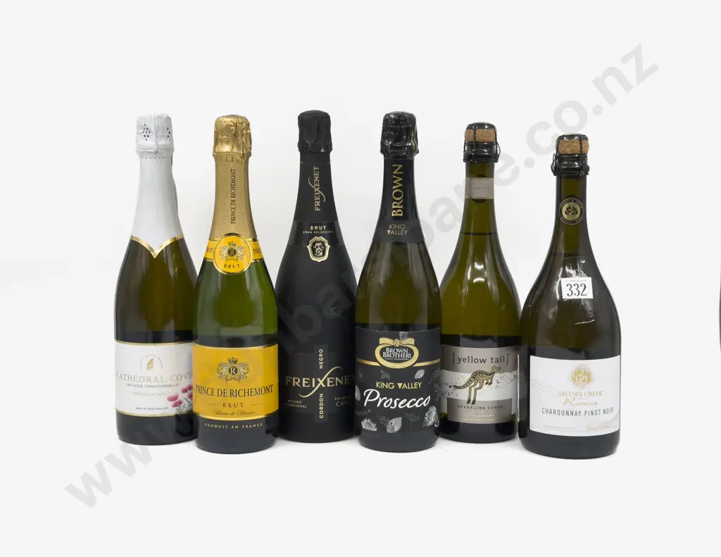 Six Assorted Sparkling Wine Image 1++