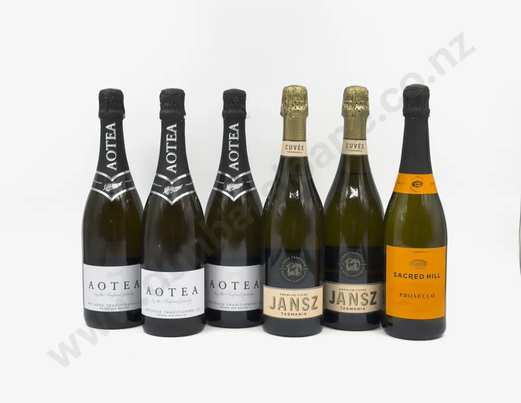 Six Assorted Sparkling Wine Image 1++