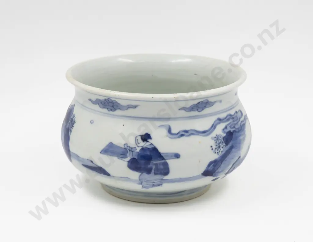 Late C19th Chinese Blue & White Bowl Image 1++