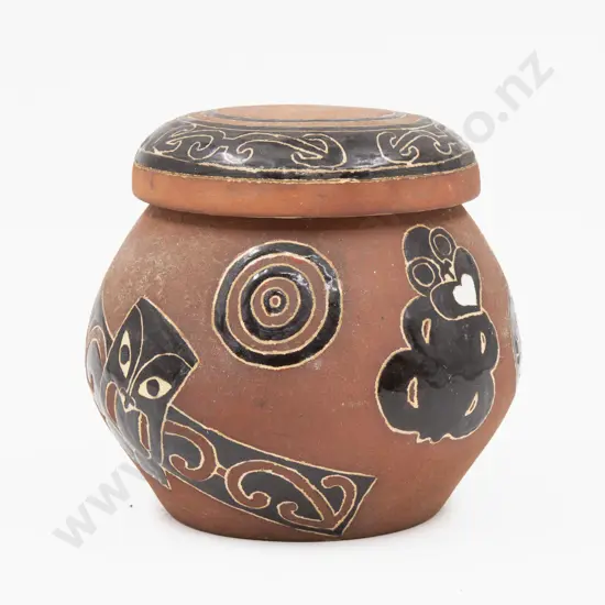 NZ Mid Century Terracotta Pot & Cover by Sonia King 1954