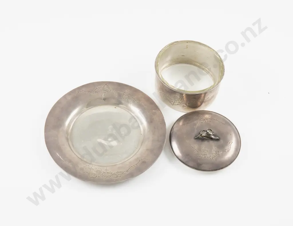 Japanese Meiji Period Chiyodaya S/S Lidded Dish On Stand Image 1++