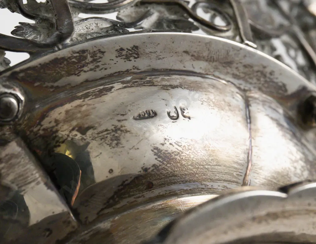 Fine Quality Geo IV S/S Gilt Cake Basket Image 1++
